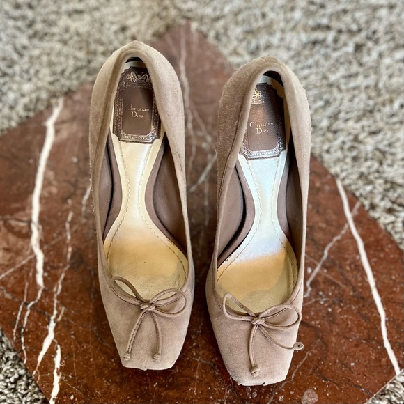 Dior Nude Suede Ballet Heels with Bows and Square Toes - Picture 13 of 15